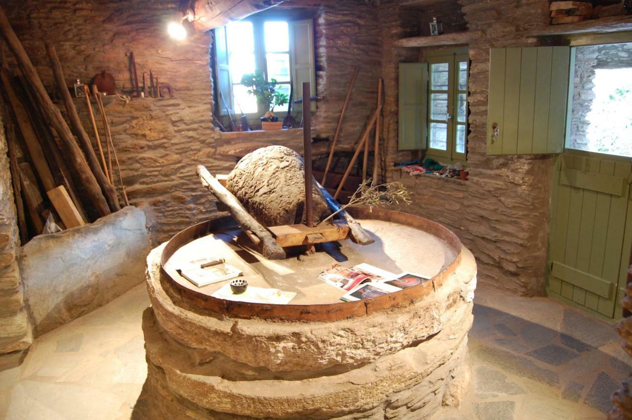 Cyclades Olive Museum'S Guest House Pitrofos Exterior photo