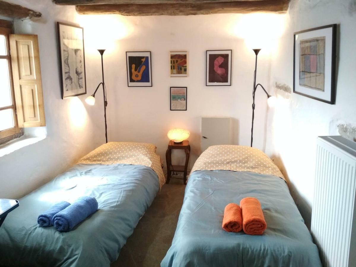 Cyclades Olive Museum'S Guest House Pitrofos Exterior photo